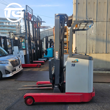 NICHIYU ELECTRIC REACH TRUCK 1 TON